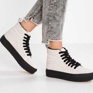 VANS Sk8-Hi Mte Suede Platform Moonbeam Shoes NWT